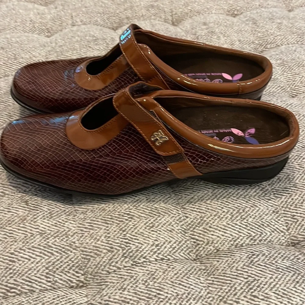 Helle shoes size EU 41
